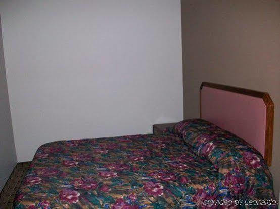 Economy Inn & Suites แอชตาบูลา ห้อง รูปภาพ